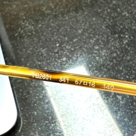 Victoria Beckham Tortoise Glasses - Picture 4 of 7